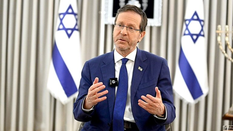 Israeli President Herzog Slams NYC Mayor for ‘Hateful, Antisemitic Rhetoric,’ Praises Trump’s ‘Endless’ Support